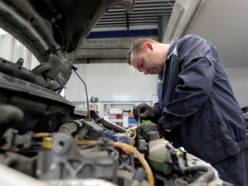 vehicule moteur réparation garage